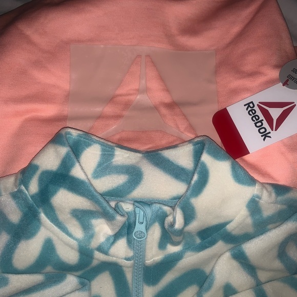 Sweater Bundle for girls 🩷 - Picture 2 of 8